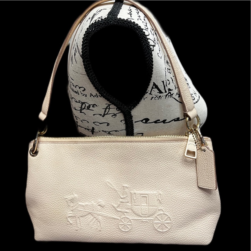 Authentic Coach sling/crossbody bag